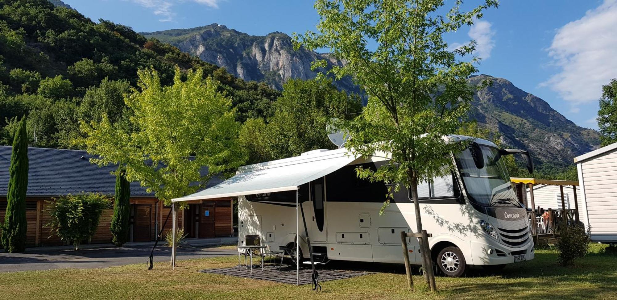 Camping Familial - Parc Aquatique - Grande Aire De Jeux A La Montagne Agos-Vidalos Extérieur photo